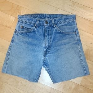 Vintage Levi's Womens Orange Tab Denim Shorts size 28 x 5